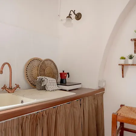 Apartment La Casa Nel Vicolo - Incantevole Casa Pugliese Nel Centro Storico Di *