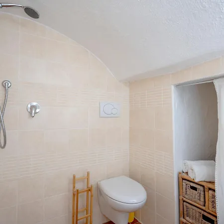 La Casa Nel Vicolo - Incantevole Casa Pugliese Nel Centro Storico Di Apartment Monopoli
